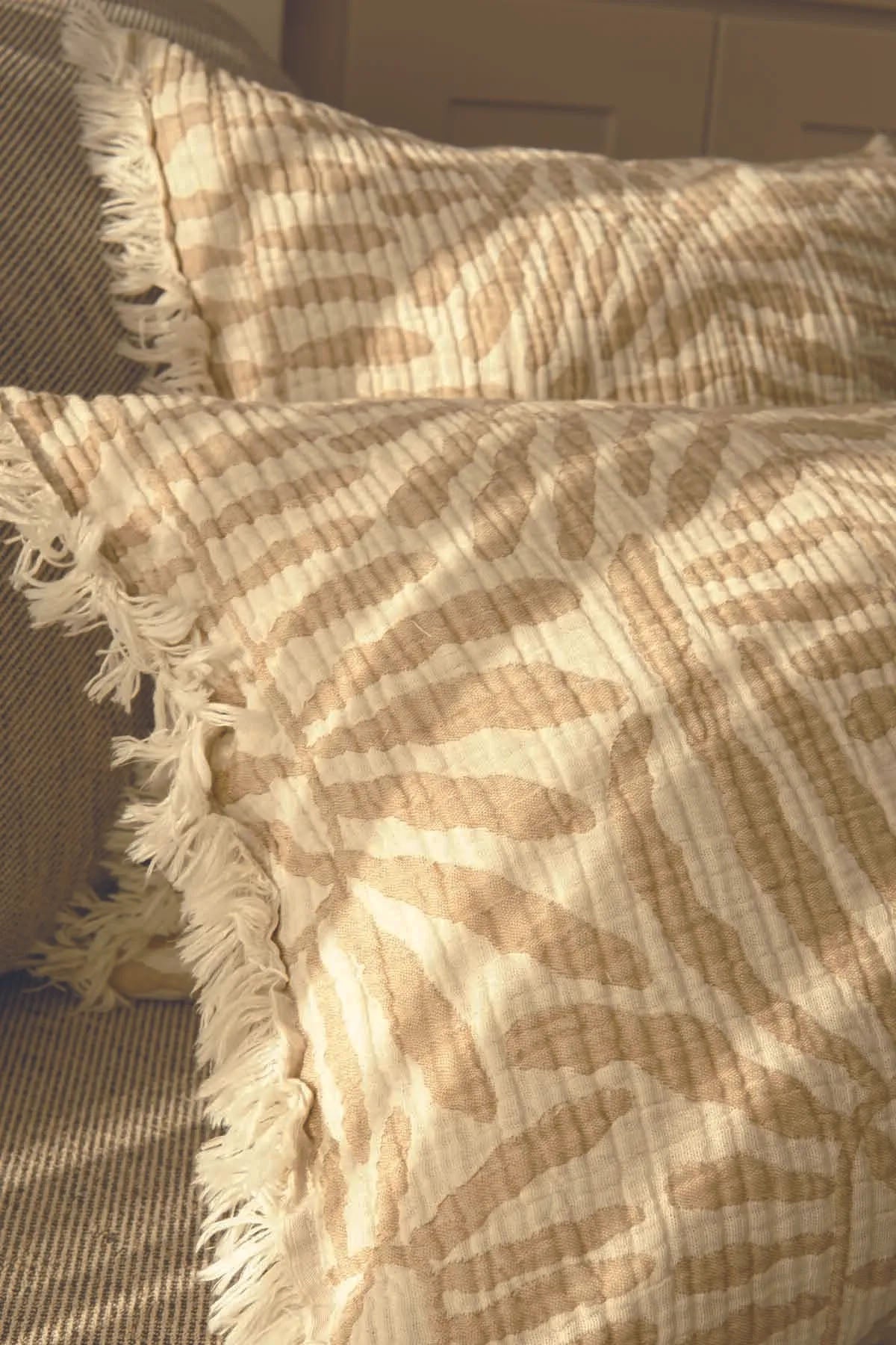 2-Piece 100% Cotton Bohemian Muslin Pillow Cover Set – Triple-Layered Ikat Design, Soft & Breathable (Copy)