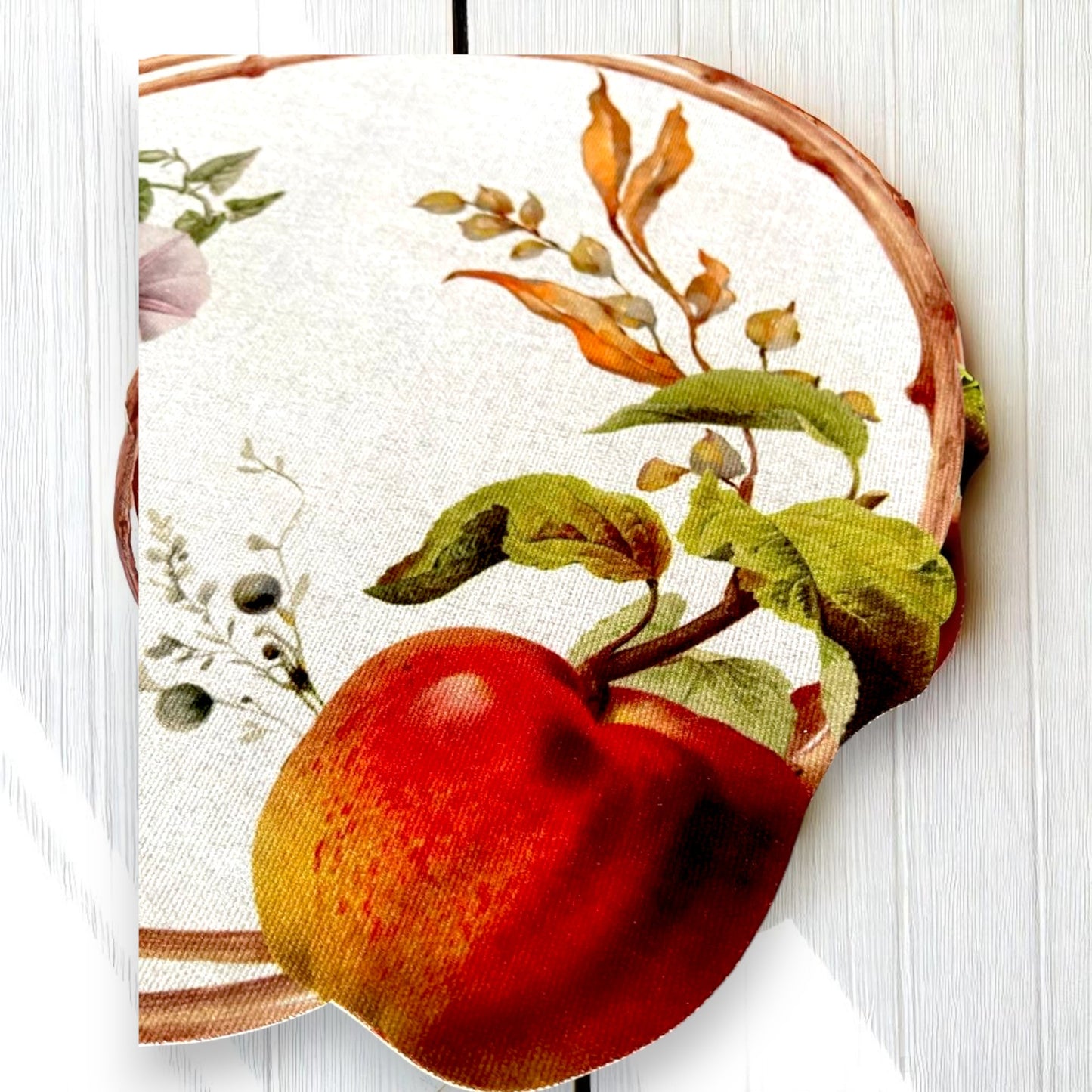 Set of 4 Apple Orchard Delight Placemat& Napkin and Napkin Ring Set- 3D-look print on high quality fabric