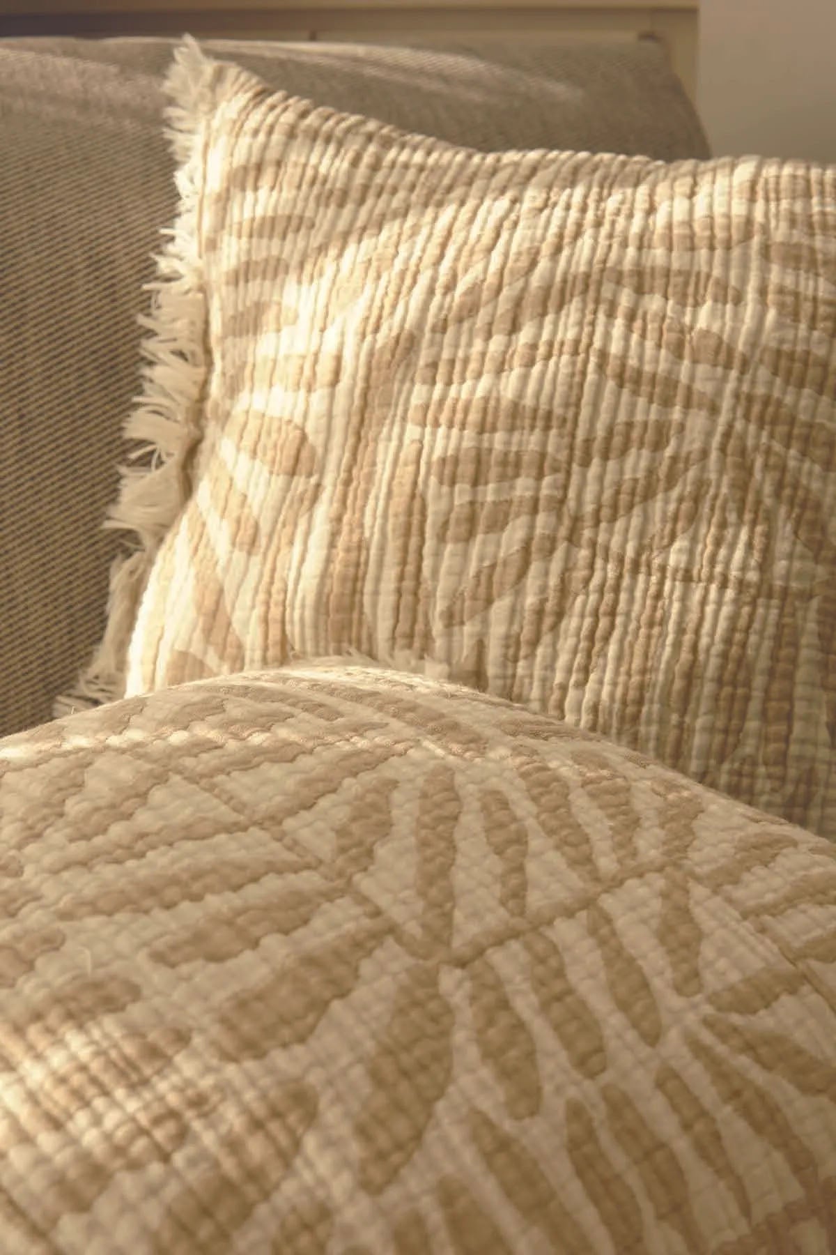 2-Piece 100% Cotton Bohemian Muslin Pillow Cover Set – Triple-Layered Ikat Design, Soft & Breathable (Copy)